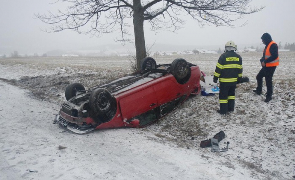 Sníh na jihu Čech navýšil počet dopravních nehod