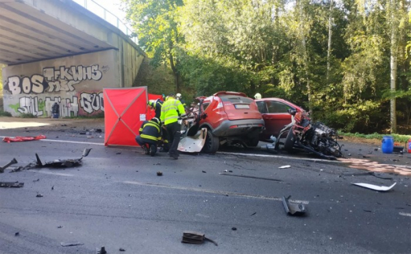 Tragická dopravní nehoda zablokovala silnici u Mirotic