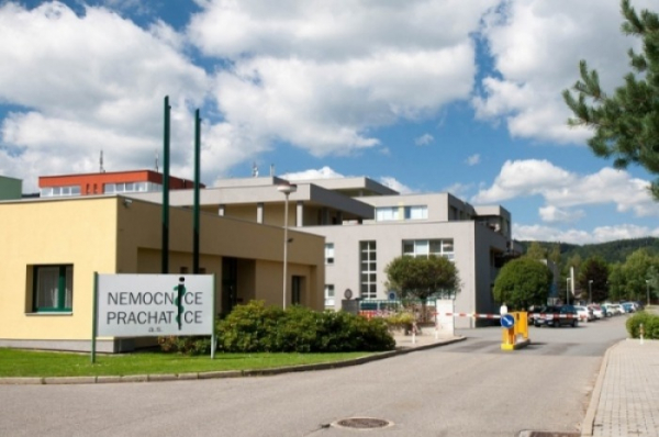 Nemocnice Prachatice uzavírá lůžkovou část Dětského, Novorozeneckého i Gynekologického oddělení