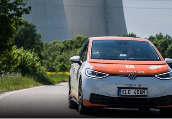 Českokrumlovská rallye pro elektromobily odstartovala od Jaderné elektrárny Temelín