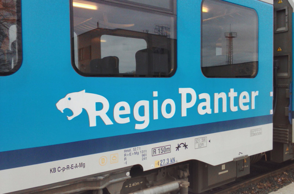 Moderní bezbariérové vlaky RegioPanter jezdí pravidelně už také do Tábora