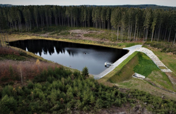 Mlýnský a Černý rybník na Táborsku převedou po rekonstrukci i stoletou vodu