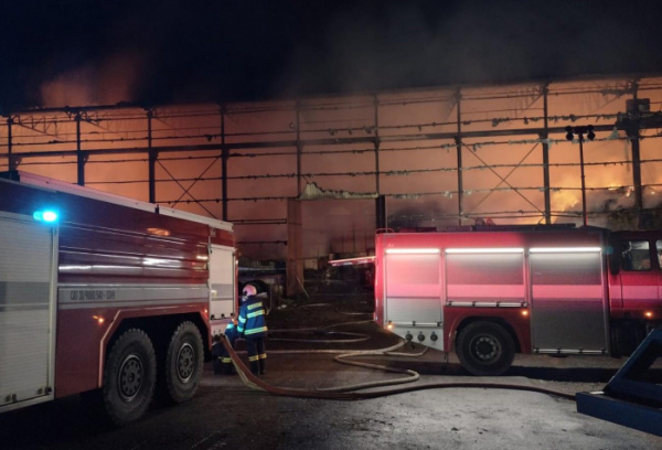 V Klášterci na Vimpersku došlo k požáru v zemědělské hale. Hořelo uskladněné seno i zemědělské stroje