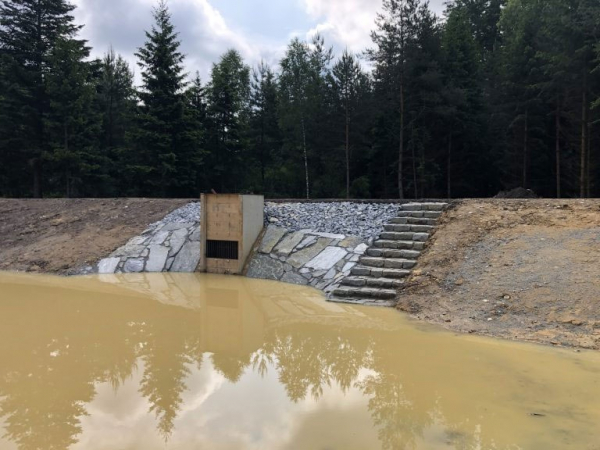 Lesy ČR vybudovaly na Třeboňsku vodní nádrž Lesník, pojme až 6300 metrů krychlových vody